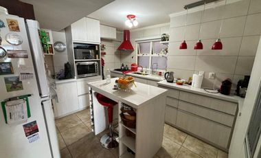 Departamento amplio, excelente vista al lago!