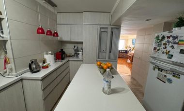 Departamento amplio, excelente vista al lago!