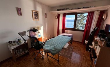 Departamento amplio, excelente vista al lago!