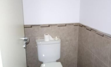 Venta Local C/cochera   en Haedo  A Estrenar Edif. A. Prof.