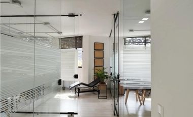 Oficina en venta y arriendo en Envigado