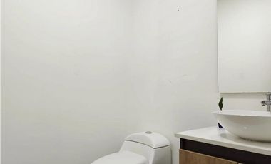 Oficina en venta y arriendo en Envigado