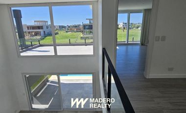 Casa  de 7 ambientes en  el Yacht Nordelta