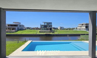 Casa  de 7 ambientes en  el Yacht Nordelta