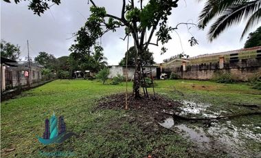 VENDO PROPIEDAD FRONTERIZO 2 CALLES COLINDANTE TICO-PANAMEÑO