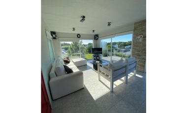 CASA EN VENTA EN COSTA ESMERALDA -  DEPORTIVO 161