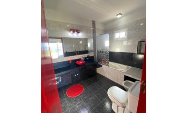 CASA EN VENTA EN COSTA ESMERALDA -  DEPORTIVO 161