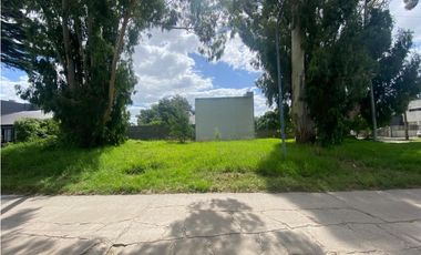 Terreno en barrio San Jeronimo