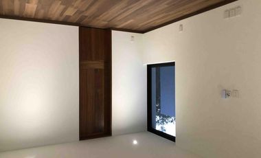 Casa en venta en coto Alcazar Oriente
