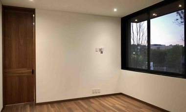 Casa en venta en coto Alcazar Oriente