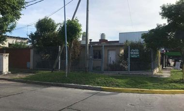 Casa en venta en Quilmes Este