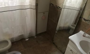 Casa en venta en Quilmes Este