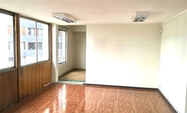 Oficina en Arriendo en Metro Parque Bustamante esquina Fco Bilbao