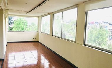 Oficina en Arriendo en Metro Parque Bustamante esquina Fco Bilbao