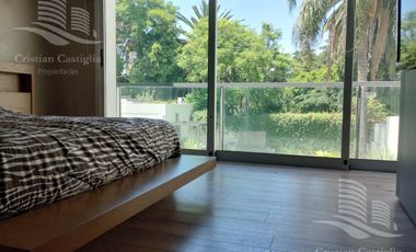 Venta - Casa 7 Ambientes, Dependencia, Balcón, Jardín, Pileta - Ramos Mejia Norte