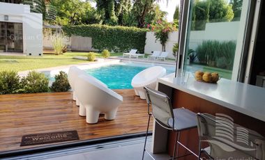 Venta - Casa 7 Ambientes, Dependencia, Balcón, Jardín, Pileta - Ramos Mejia Norte