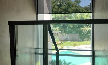 Venta - Casa 7 Ambientes, Dependencia, Balcón, Jardín, Pileta - Ramos Mejia Norte