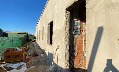 Casa en venta - 3 Dormitorios 3 Baños - 490Mts2- San Ramon