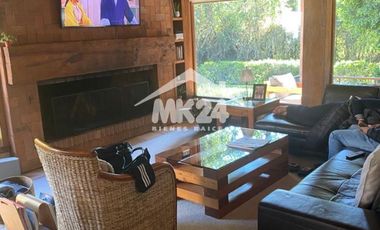 Hermosa Residencia en el Fraccionamiento Club de Golf Avándaro