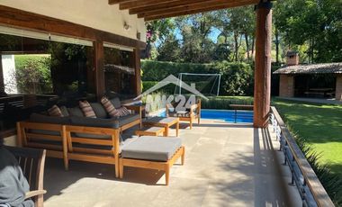 Hermosa Residencia en el Fraccionamiento Club de Golf Avándaro