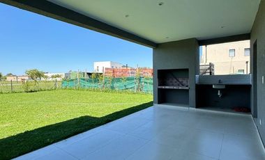 Casa en  PILAR DEL ESTE SAN RAMON