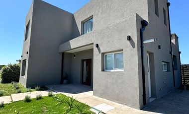 Casa en  PILAR DEL ESTE SAN RAMON