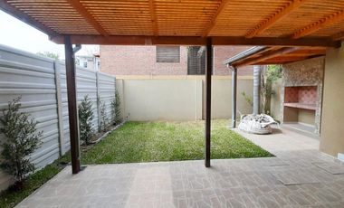 Venta - casa a estrenar en Rincon de Milberg, Tigre.