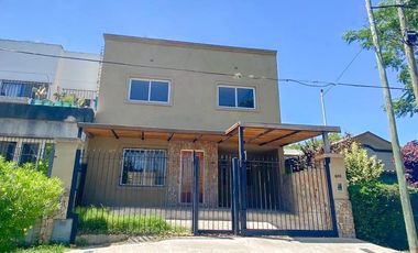 Venta - casa a estrenar en Rincon de Milberg, Tigre.
