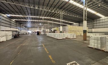 Excelente Depósito en Alquiler en El Parque Industrial Pilar