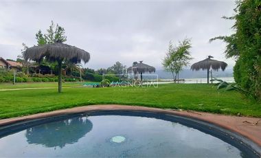Casa en Venta en Lago Rapel