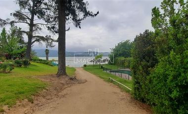 Casa en Venta en Lago Rapel