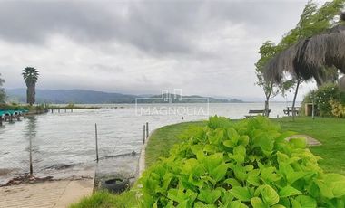 Casa en Venta en Lago Rapel