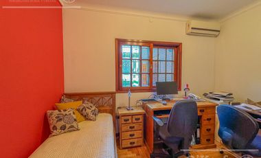 Casa en venta en Don Bosco- Excelente calidad