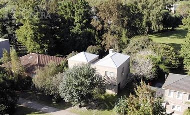 Venta de Casa en Isla Santa Monica Como NUEVA Country Nautico