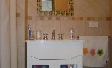 Dpto 2 amb   2 baños Lomas centro Apto profesional