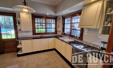 Chalet en Venta en Quilmes Oeste
