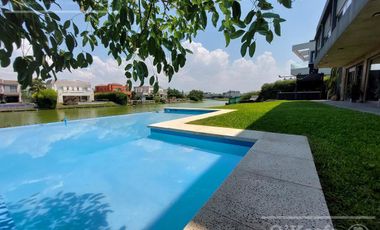 Casa en venta - Barrio Nuevo Quilmes - excelente ubicación con salida a la laguna principal.