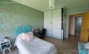 Casa en venta - Barrio Nuevo Quilmes - excelente ubicación con salida a la laguna principal.
