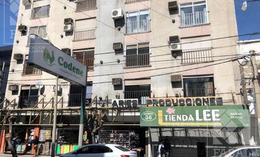 Oficina venta centro, 32 m2 con recepción, 2 privados, cocina y baño