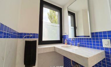 Moderna casa de diseño en venta en Arenas Del Sur