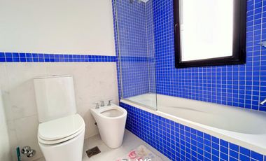 Moderna casa de diseño en venta en Arenas Del Sur