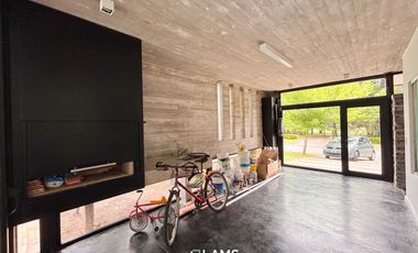 Moderna casa de diseño en venta en Arenas Del Sur