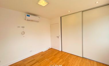 Moderna casa de diseño en venta en Arenas Del Sur