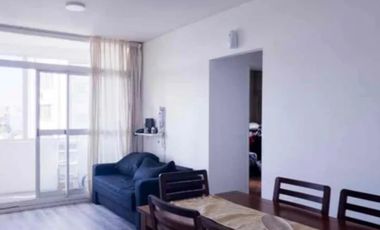 Departamento de tres ambientes con cochera a la venta en Torres Pueyrredon