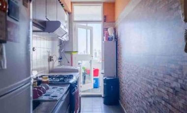 Departamento de tres ambientes con cochera a la venta en Torres Pueyrredon