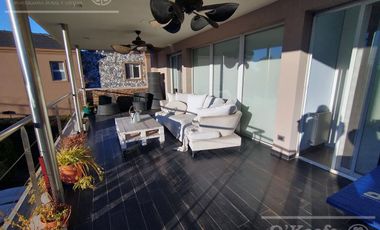 Casa en venta, 4 ambientes en Quilmes. Barrio Cerrado Barrancas de Guido.