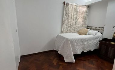 Departamento de 3 dormitorios a la venta Sarmiento al 700
