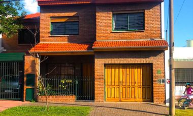 Casa en  P.H. 5 ambientes Ramos Mejia Sur