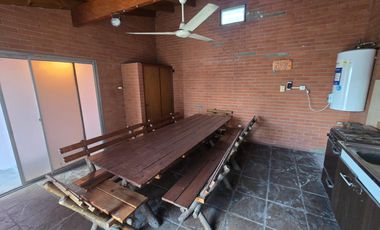 PH 4 ambientes con quincho y terraza en Villa Lynch