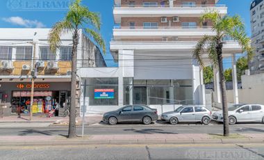 Excelente Local en Tigre CON RENTA